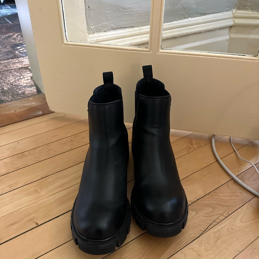 Steve Madden Black Ankle Boots